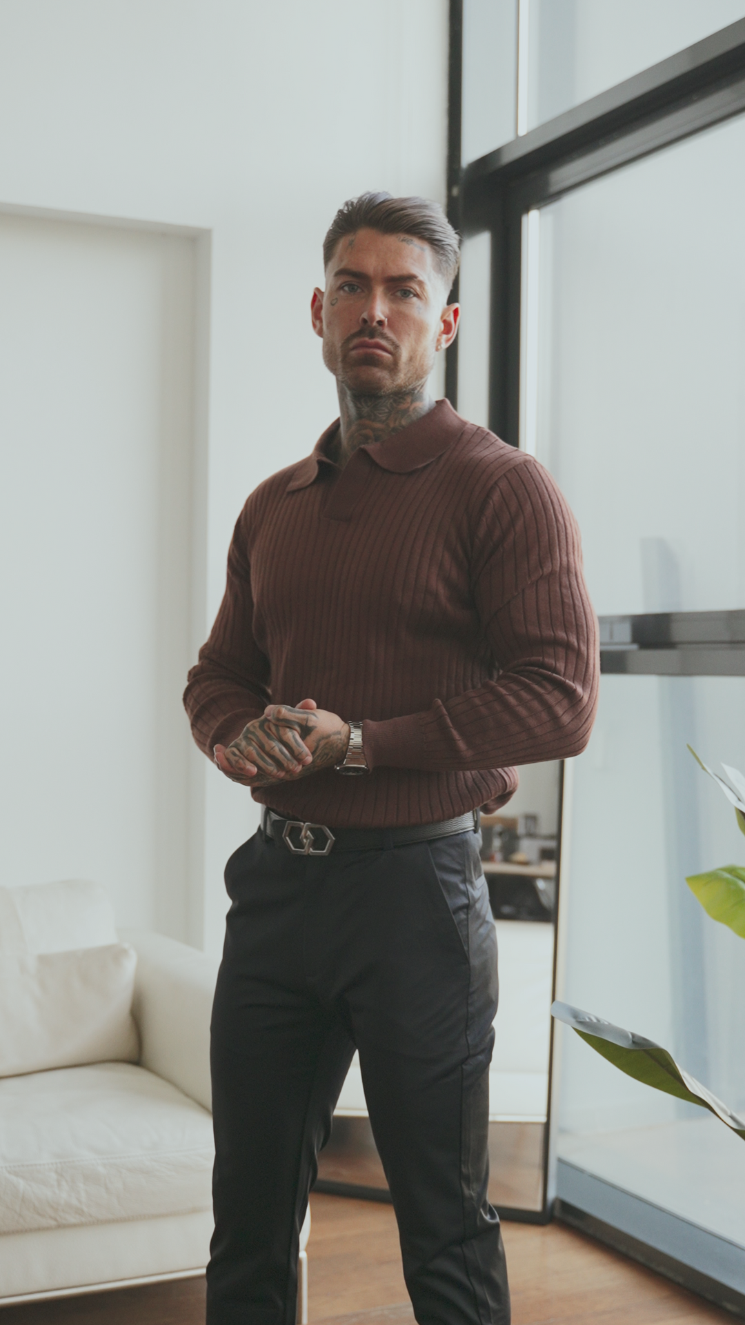 Sogno: Muscle Fit Knit Sweater